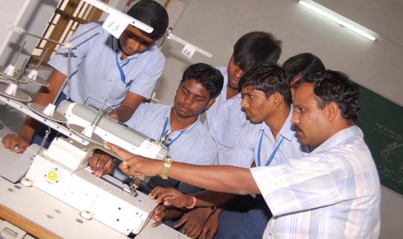 Fashion-&-Garment-Technology